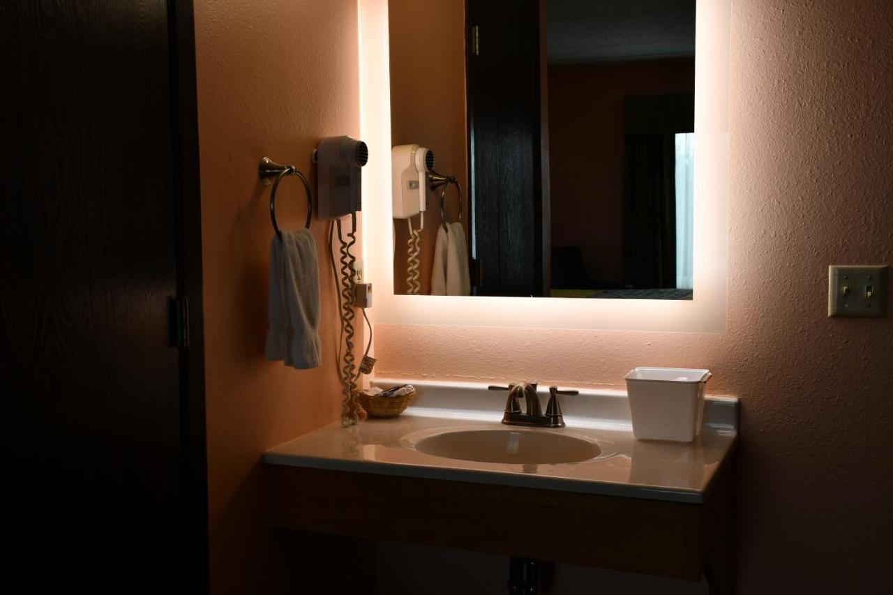 Regency Inn & Suites Faribault Luaran gambar